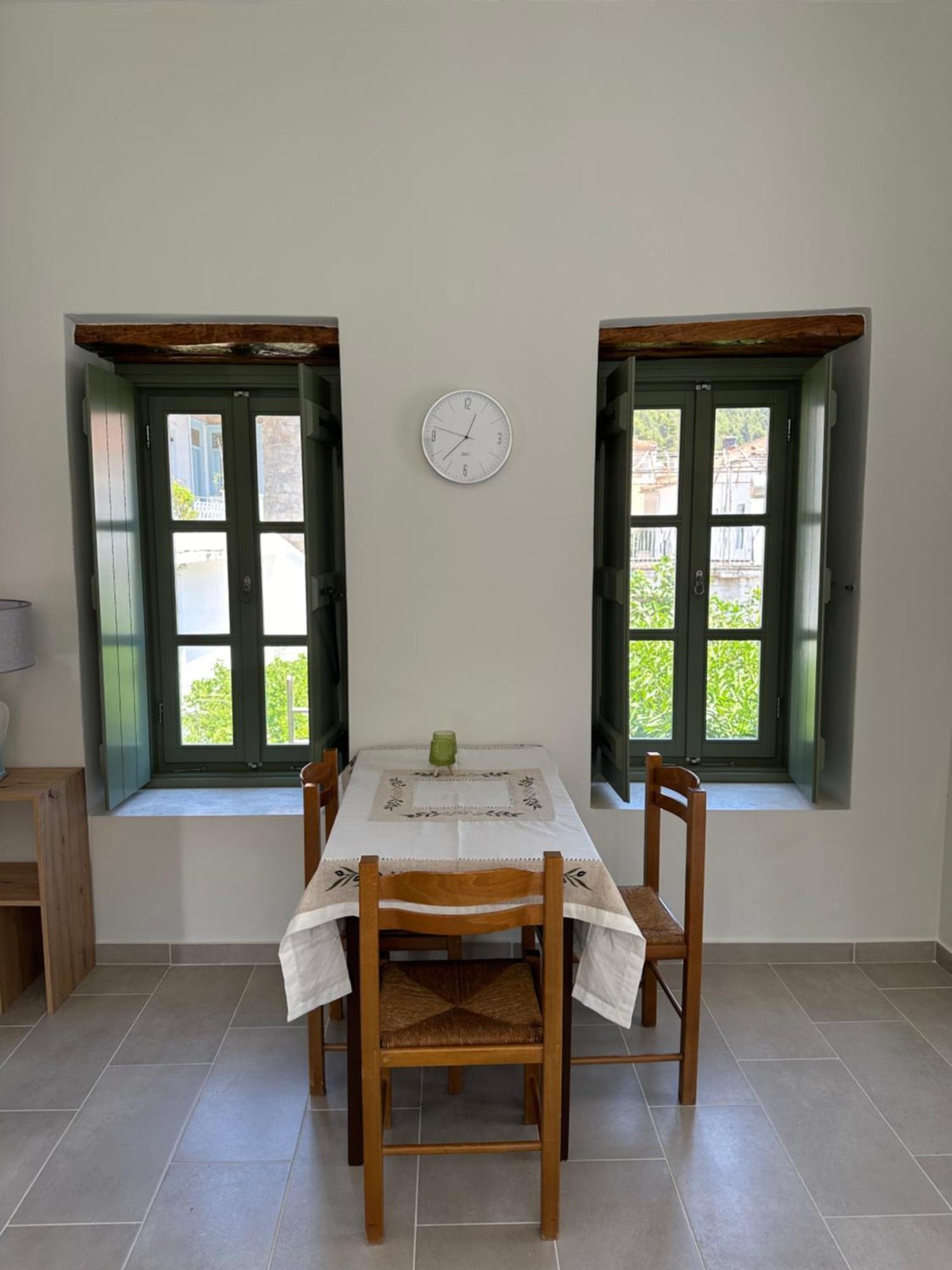 Alexander House 2 Villa Leonídion Rum bild